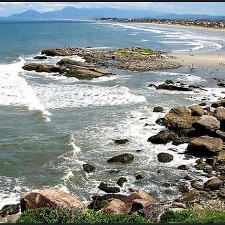 Villa Itanhaem Pe Na Areia Exterior foto