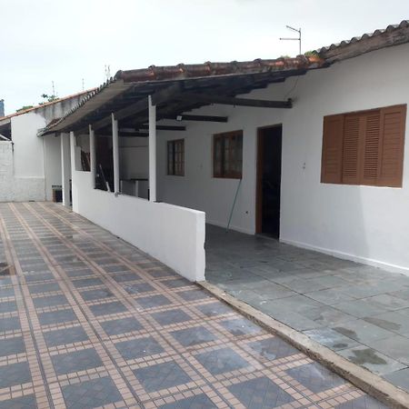 Villa Itanhaem Pe Na Areia Exterior foto